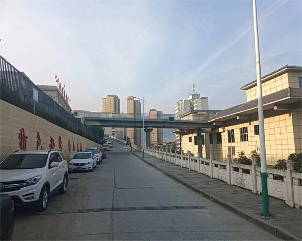 旬陽市職業技術教育中心圖書科技樓過街天橋項目